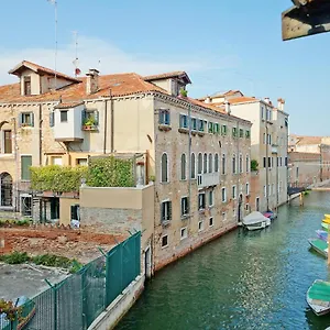 dolcevita-apartments-n-465-biennale.hotelinveneto.com/