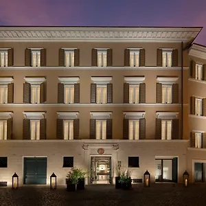 Palazzo Scanderbeg Aparthotel