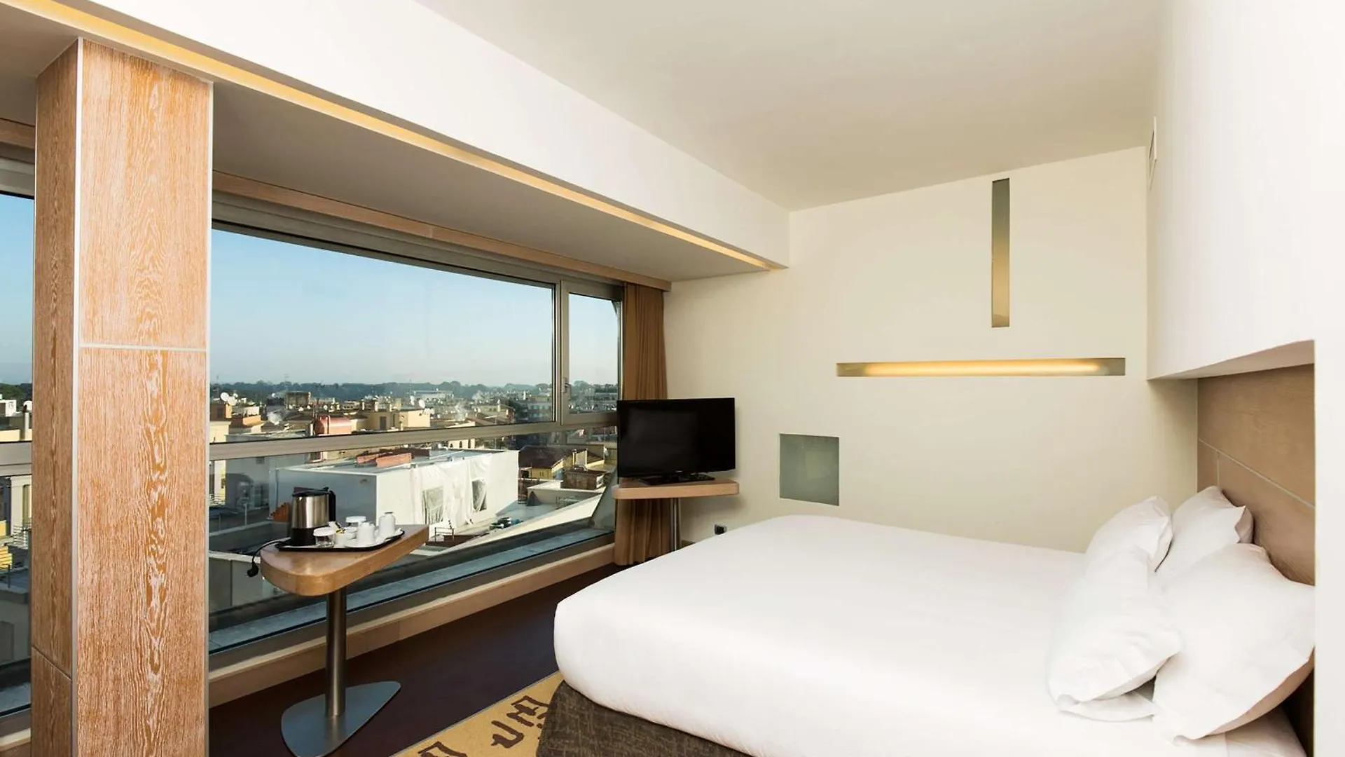 Hilton Garden Inn Rome Claridge 4*,  Włochy